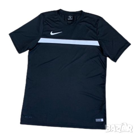 Оригинална мъжка тениска Nike | M размер, снимка 2 - Тениски - 46293416
