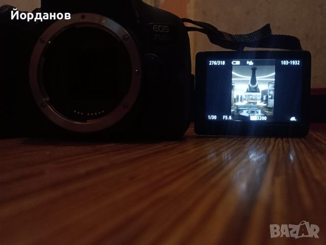 Продавам Канон EOS 750D фотоапарат, снимка 1 - Фотоапарати - 46391546