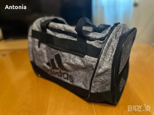 Сак Adidas, снимка 1 - Спортна екипировка - 47151304