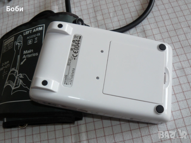 Microlife BP A 200 - швейцарски апарат за кръвно налягане, снимка 5 - Уреди за диагностика - 50442433