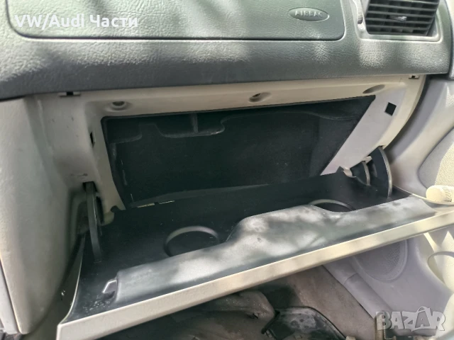 Жабка за Голф 4 Бора Volkswagen Golf 4 Bora , снимка 2 - Части - 50442587