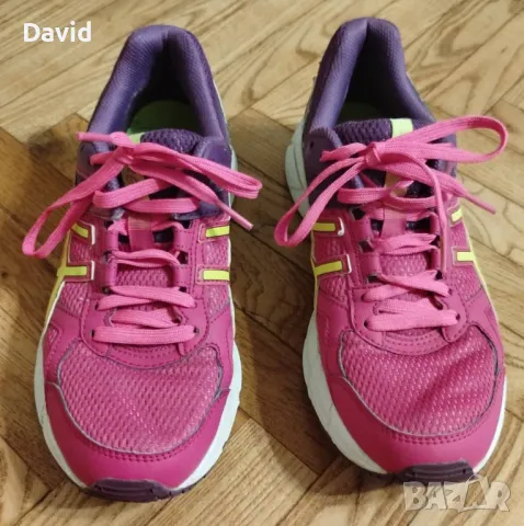 Оригинални дамски маратонки Asics Gel Essent 2