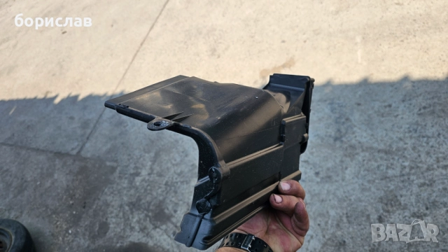 Моторче клапи парно за Audi Q7 , снимка 4 - Части - 51968415