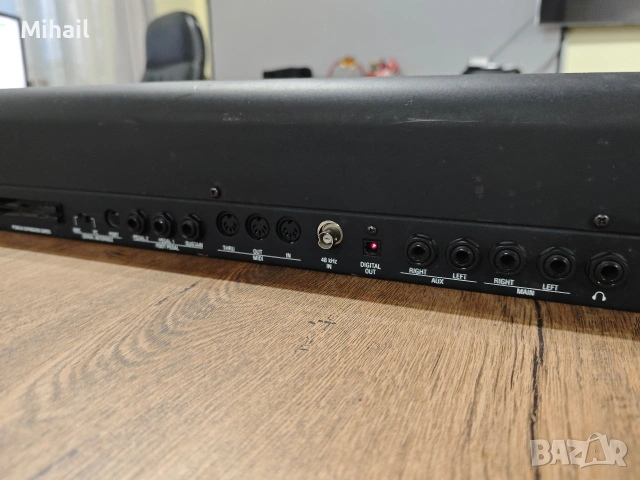 Синтезатор Алесис, пиано, Alesis QS8, снимка 16 - Синтезатори - 53477642