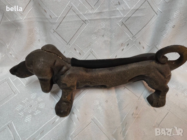 Стара масивна английска чугунена стъргалка за обувки куче-дакел от началото на 1900 , снимка 2 - Антикварни и старинни предмети - 53058566
