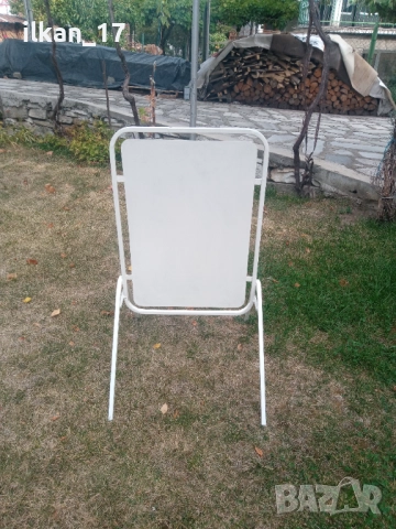 Табела за тротоар изцяло метална двустранна Стояща много здрава и удобна за пренасяне