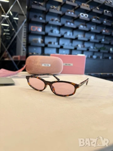 очила с черен обикновен калъф miu miu bottega veneta, снимка 4 - Слънчеви и диоптрични очила - 51151251