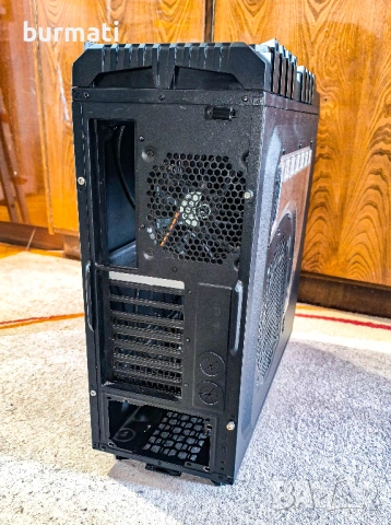 Кутия за компютър-Thermaltake, снимка 3 - Геймърски - 53778737