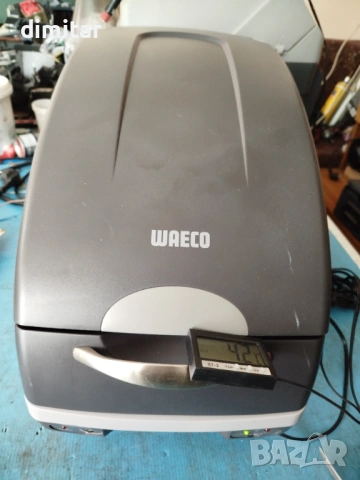 Хладилна чанта за автомобил WAECO 15л./12V, снимка 3 - Хладилни чанти - 54045284