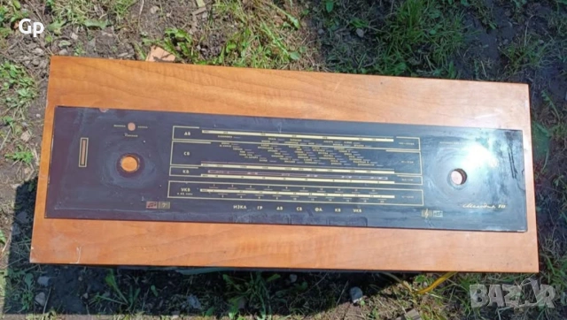 Продавам скала от Мелодия 10 64г.