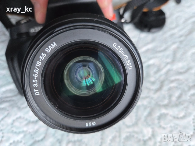 Sony Alpha A330 DSLR + обектив 18-55 + 2 батерии + зарядно, снимка 3 - Фотоапарати - 53290824