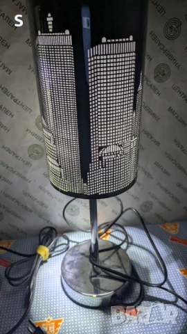 Две нощни лампи 