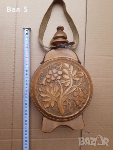 Стара дървена резбована бъклица, снимка 1 - Антикварни и старинни предмети - 46445502