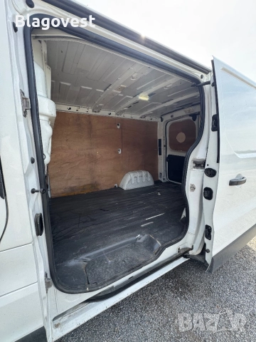 Renault Trafic 1.6dci120hp R9M НА ЧАСТИ, снимка 11 - Бусове и автобуси - 51660419