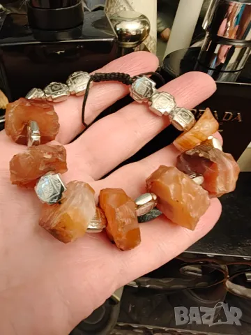 Ръчно изработена гривна с Хесонит сребро и кожа 