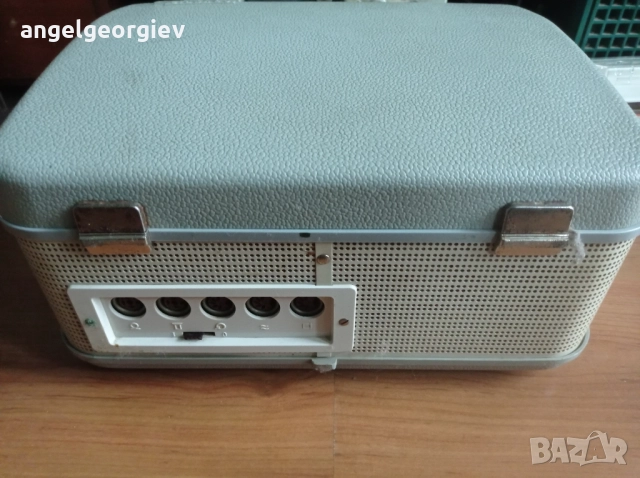 Лампов магнитофон Grundig TK23. 1961г. , снимка 6 - Колекции - 52723532