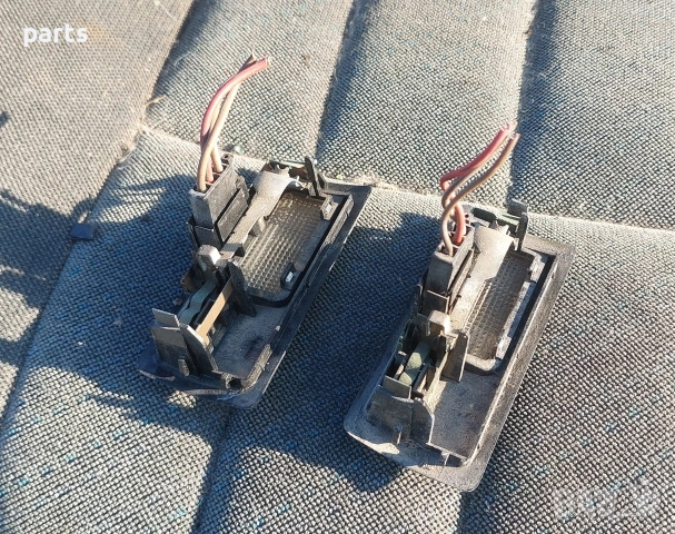 Странични Плафони VW Пасат 3 2бр. - Ауди - UL07210117, снимка 5 - Части - 53776340