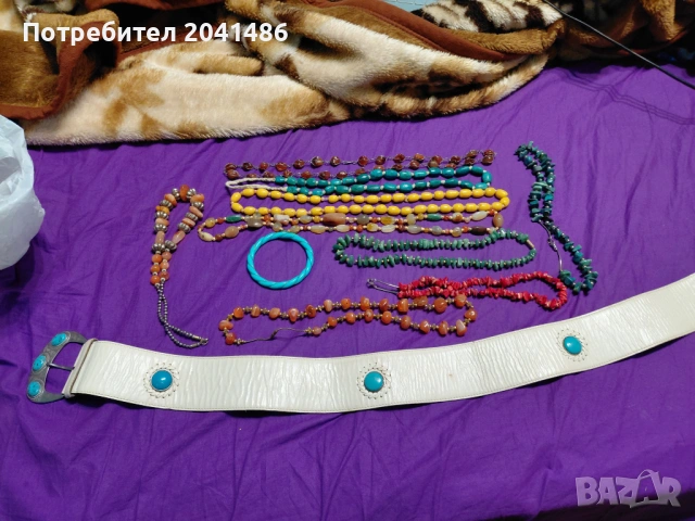 Старинни гердани естествени камъни