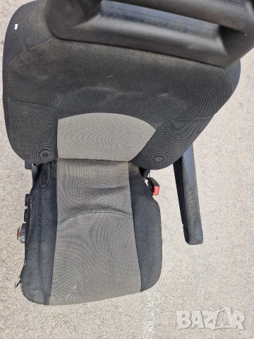 Седалка за Ивеко Дейли/Iveco Daily , снимка 4 - Бусове и автобуси - 54174337