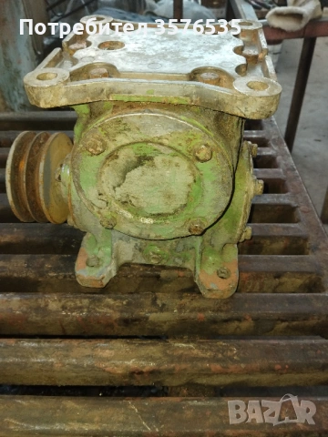 Червячен редуктор 1Ч-63А (1:10) – СССР | С ремъчна шайба |, снимка 4 - Други машини и части - 53751933