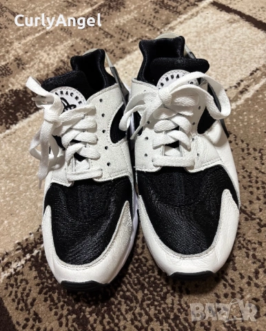 Маратонки Nike Air Huarache, снимка 2 - Маратонки - 53650134