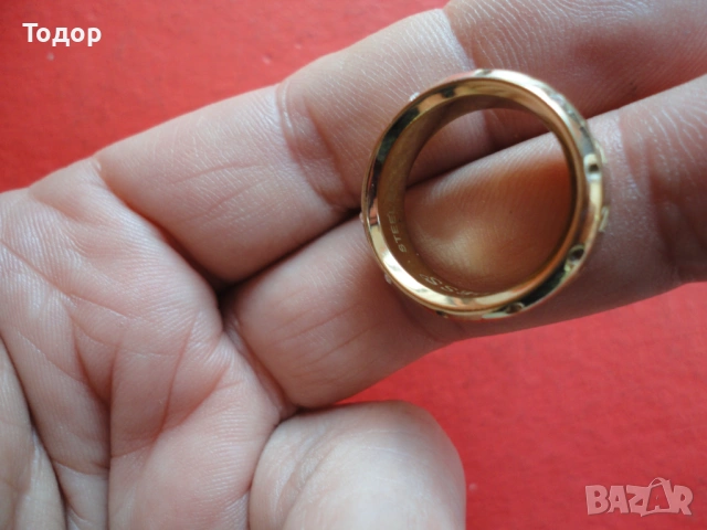 Пръстен Guess с камъни, снимка 5 - Пръстени - 53047056