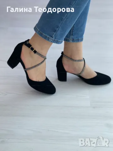 Изчистени дамски затворени сандали с ток