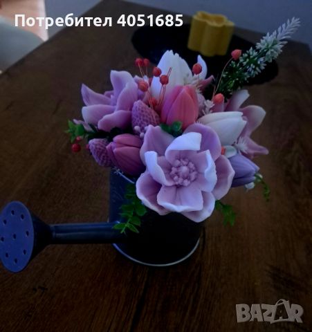 Лейка с глицеринови цветя , снимка 2 - Декорация за дома - 45914131