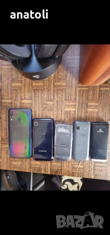 5бр телефона единия тръгва другите нетръгваг , снимка 2 - Други - 51854263
