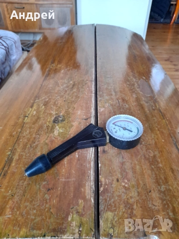 Стар манометър за цилиндрово налягане