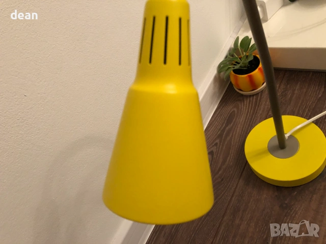 Дизайнерска лед настолна лампа, снимка 2 - Настолни лампи - 53915983