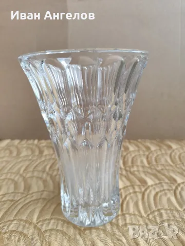 Нова ваза от калиево стъкло 