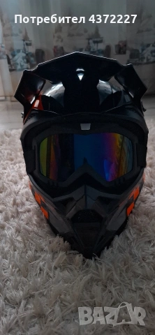 Каска за мотокрос/колело. Спешно!!!, снимка 2 - Аксесоари и консумативи - 54045262