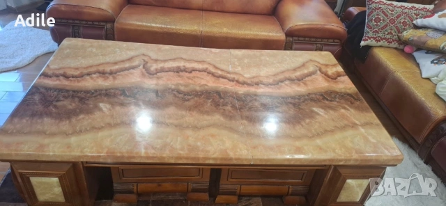 Мебели кожени+ маса , снимка 3 - Дивани и мека мебел - 53786157