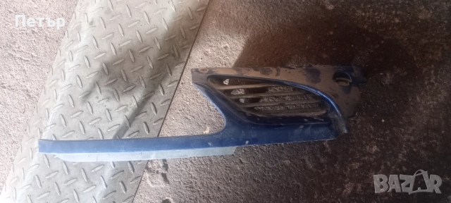 Дясна решетка Рено Сценик 1 98г., снимка 2 - Части - 52935990