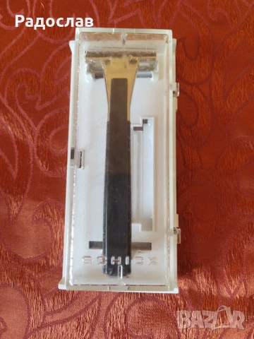 стара самобръсначка Schick Injector