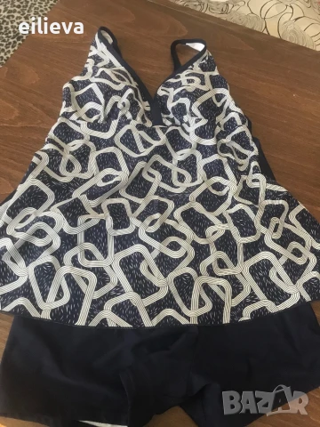 Бански тип туника