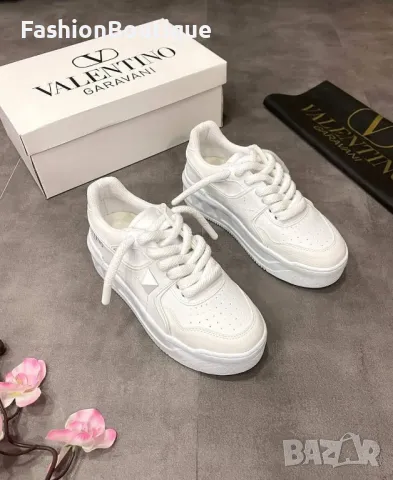 Маратонки Valentino, снимка 1 - Маратонки - 48473981