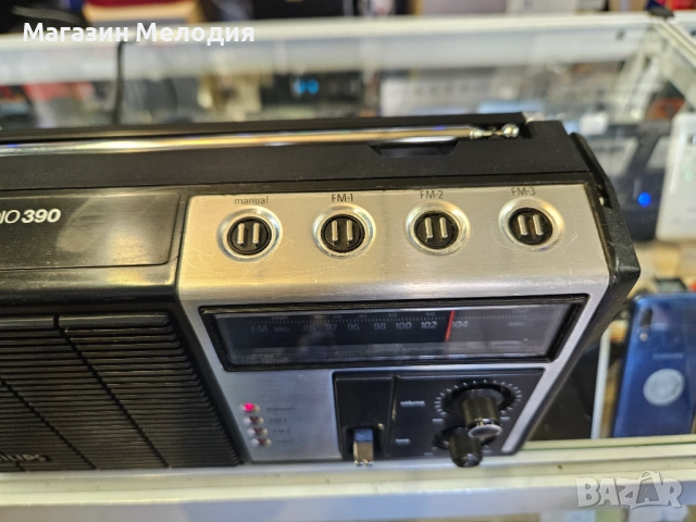 Радио Philips 390 Много добър външен вид. Работи само на средни вълни, на укв не работи., снимка 4 - Радиокасетофони, транзистори - 52638556