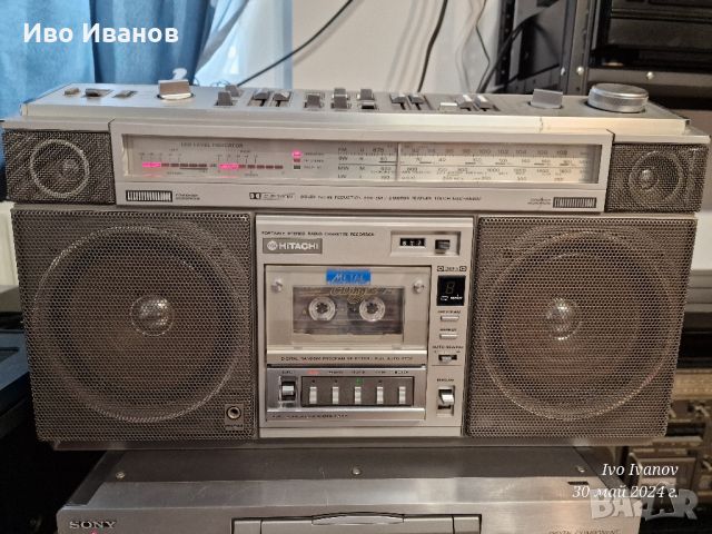 Радиокасетофон Hitachi TRK 8800