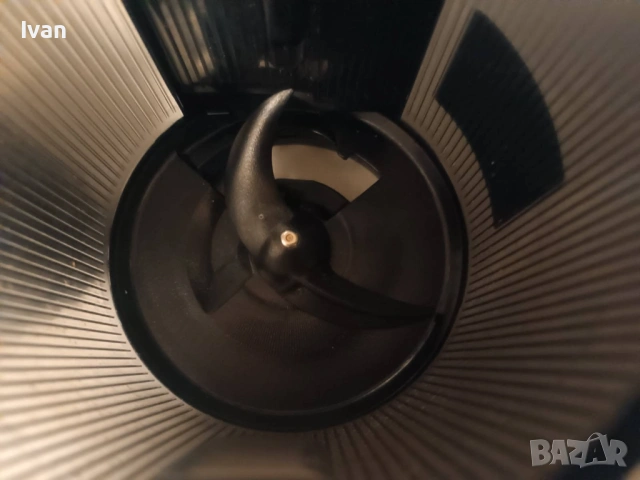 Hurom H400 - Тиха, мощна и лесна за почистване сокоизтисквачка, снимка 2 - Сокоизстисквачки и цитрус преси - 53444763