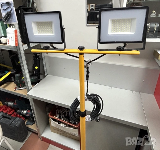 Телескопична Стойка/трипод/с 2 броя LED прожектори, снимка 6 - Други - 53793382