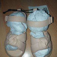 нови сандали h&m 18-19н., снимка 1 - Детски сандали и чехли - 45297245