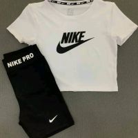 Дамски Екипи Nike , снимка 3 - Спортни екипи - 46103020