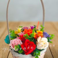 Ръчно изработена кошничка с ароматни сапунени рози Идеален подарък за всеки повод , снимка 3 - Декорация за дома - 43338415