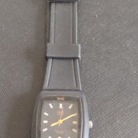 Дамски часовник Q/Q QUARTZ 10 BAR много красив стилен дизайн 44909, снимка 1 - Дамски - 45381893