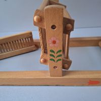 Спомен от миналото! Детско дървено станче за тъкане, снимка 3 - Колекции - 45537567
