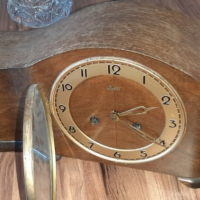 антикварен часовник, снимка 1 - Антикварни и старинни предмети - 45019905