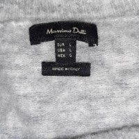 Два мъжки пуловера - Massimo Dutti сив и норвежки черен, снимка 2 - Пуловери - 44944325