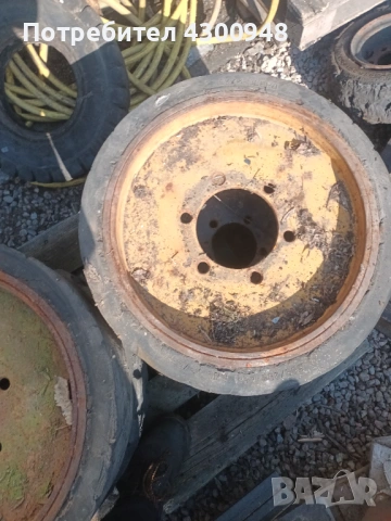 Джанти и гуми за мотокари, снимка 17 - Индустриална техника - 53960321